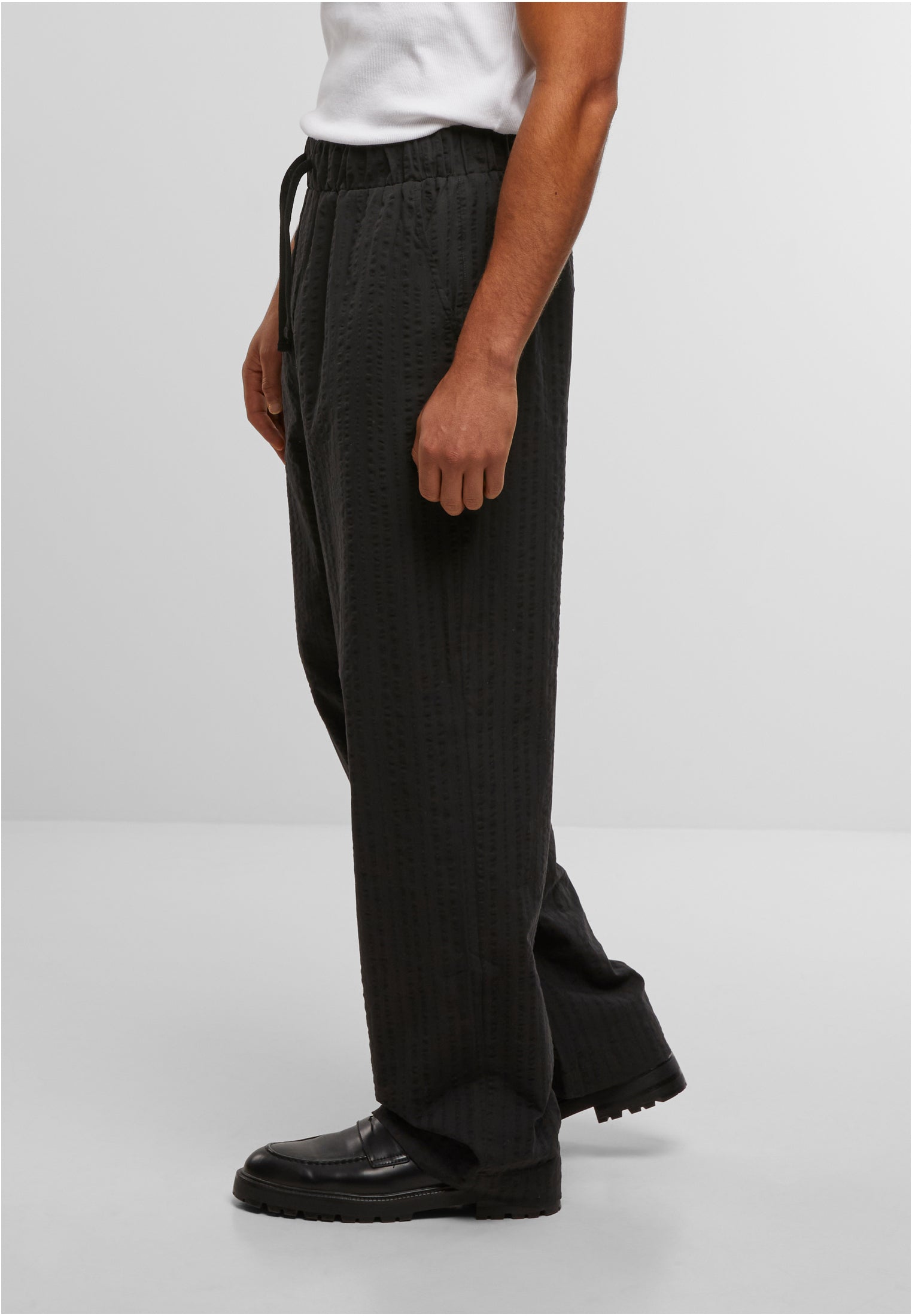 Urban Classics Loose Seersucker Pants